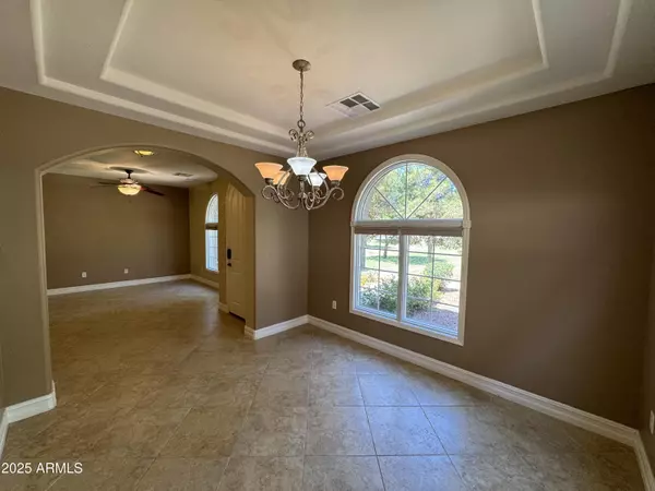 Gilbert, AZ 85296,964 S HENRY Lane
