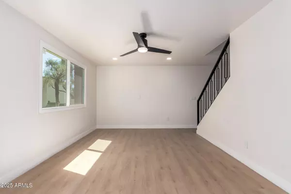 Scottsdale, AZ 85250,7647 E Montecito Avenue