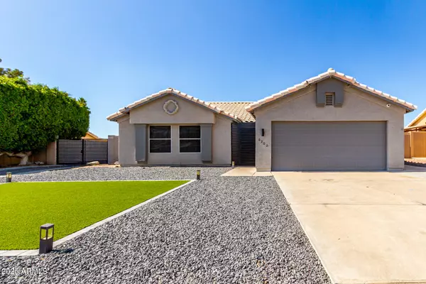 6202 E QUARTZ Street E, Mesa, AZ 85215