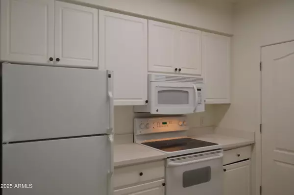 Phoenix, AZ 85016,1701 E COLTER Street #191