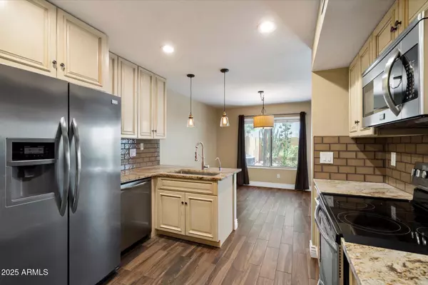 Phoenix, AZ 85022,2339 E EVANS Drive