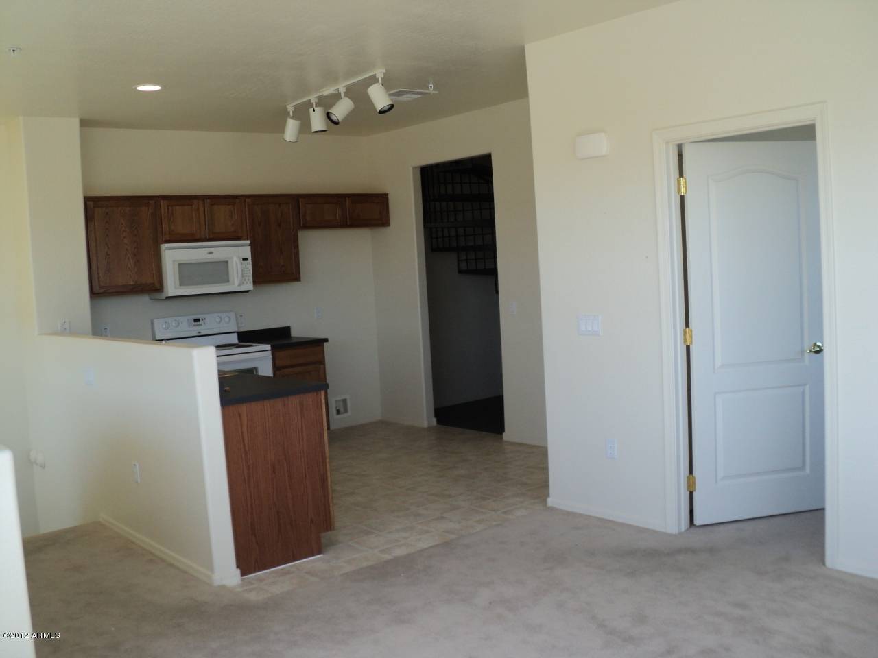 Phoenix, AZ 85040,2273 E HUNTINGTON Drive
