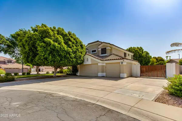 91 W BAYLOR Lane, Gilbert, AZ 85233
