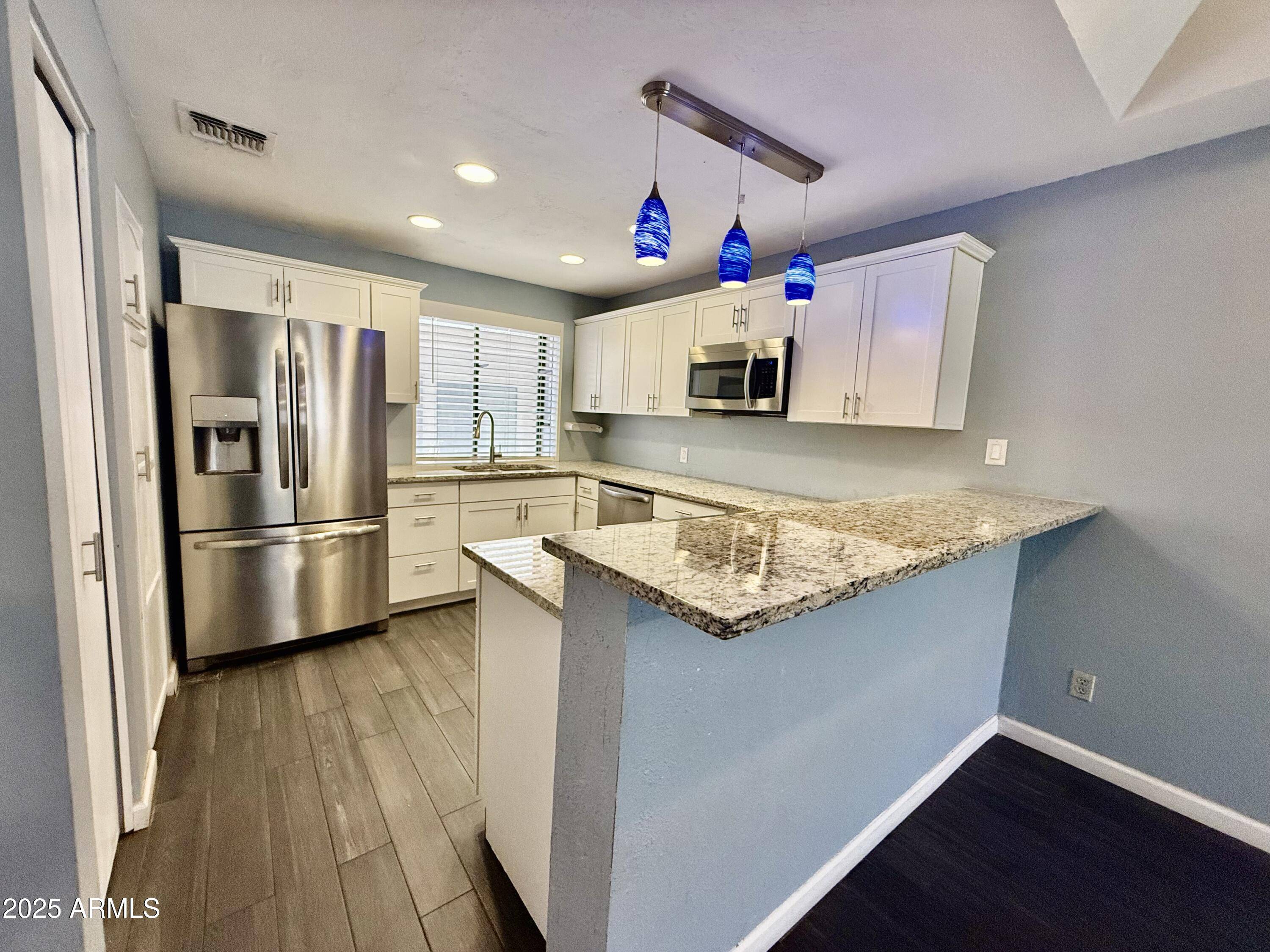 Phoenix, AZ 85029,11666 N 28TH Drive #155