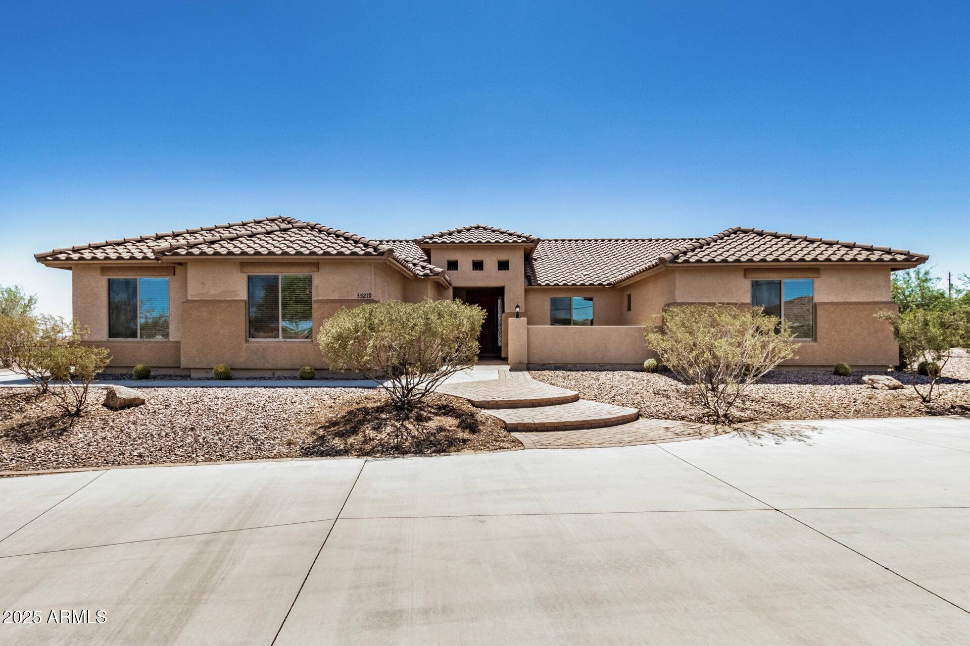 35219 N ELLSWORTH Avenue, San Tan Valley, AZ 85144