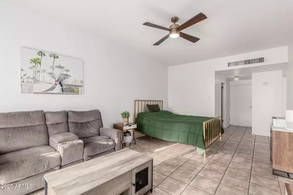 Scottsdale, AZ 85251,6125 E INDIAN SCHOOL Road #213