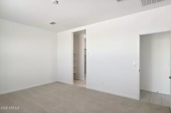 Buckeye, AZ 85326,5566 S 254TH Glen