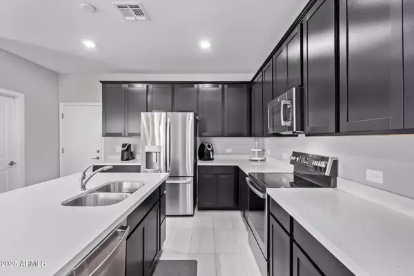 2625 S PEPPERTREE Drive #101, Gilbert, AZ 85295