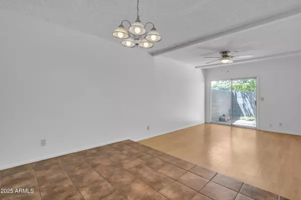 Phoenix, AZ 85016,4215 N 17TH Street #3