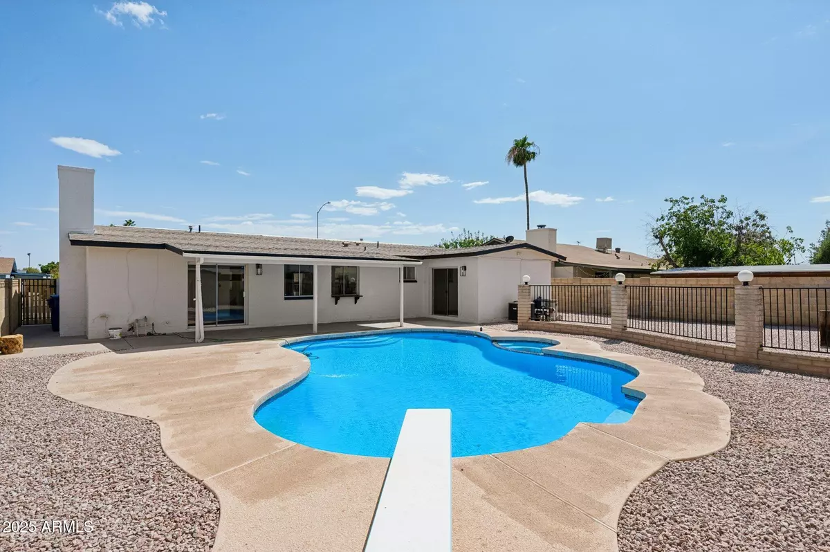 Mesa, AZ 85204,742 E GARNET Avenue