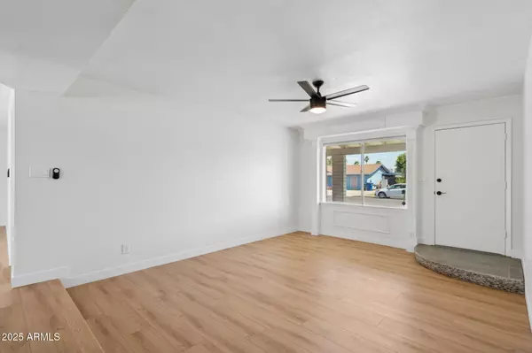 Mesa, AZ 85204,742 E GARNET Avenue