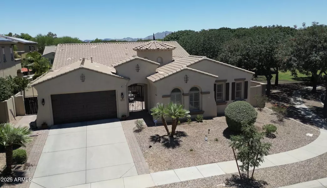 4277 E BLUE SAGE Court, Gilbert, AZ 85297