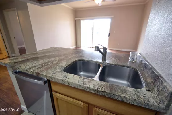 Phoenix, AZ 85008,5401 E VAN BUREN Street #2010