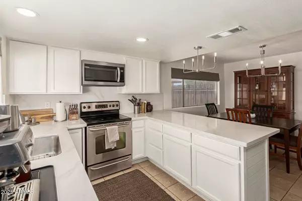 Glendale, AZ 85302,9825 N 44TH Avenue