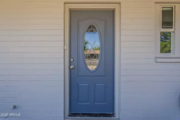 Phoenix, AZ 85017,3347 W ROMA Avenue