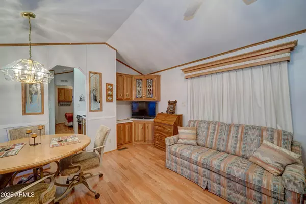 Mesa, AZ 85206,111 S GREENFIELD Road #405