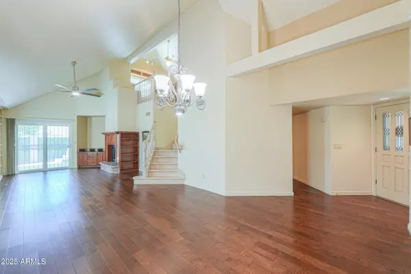 Phoenix, AZ 85014,1417 E MARSHALL Avenue