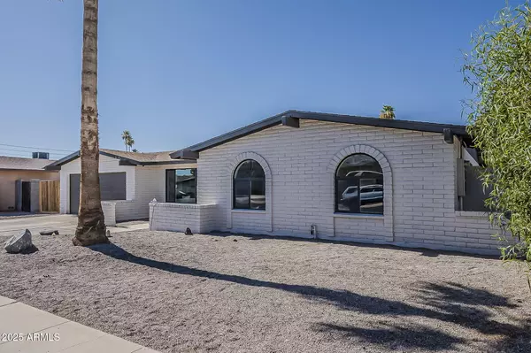 Glendale, AZ 85304,5028 W SHANGRI LA Road