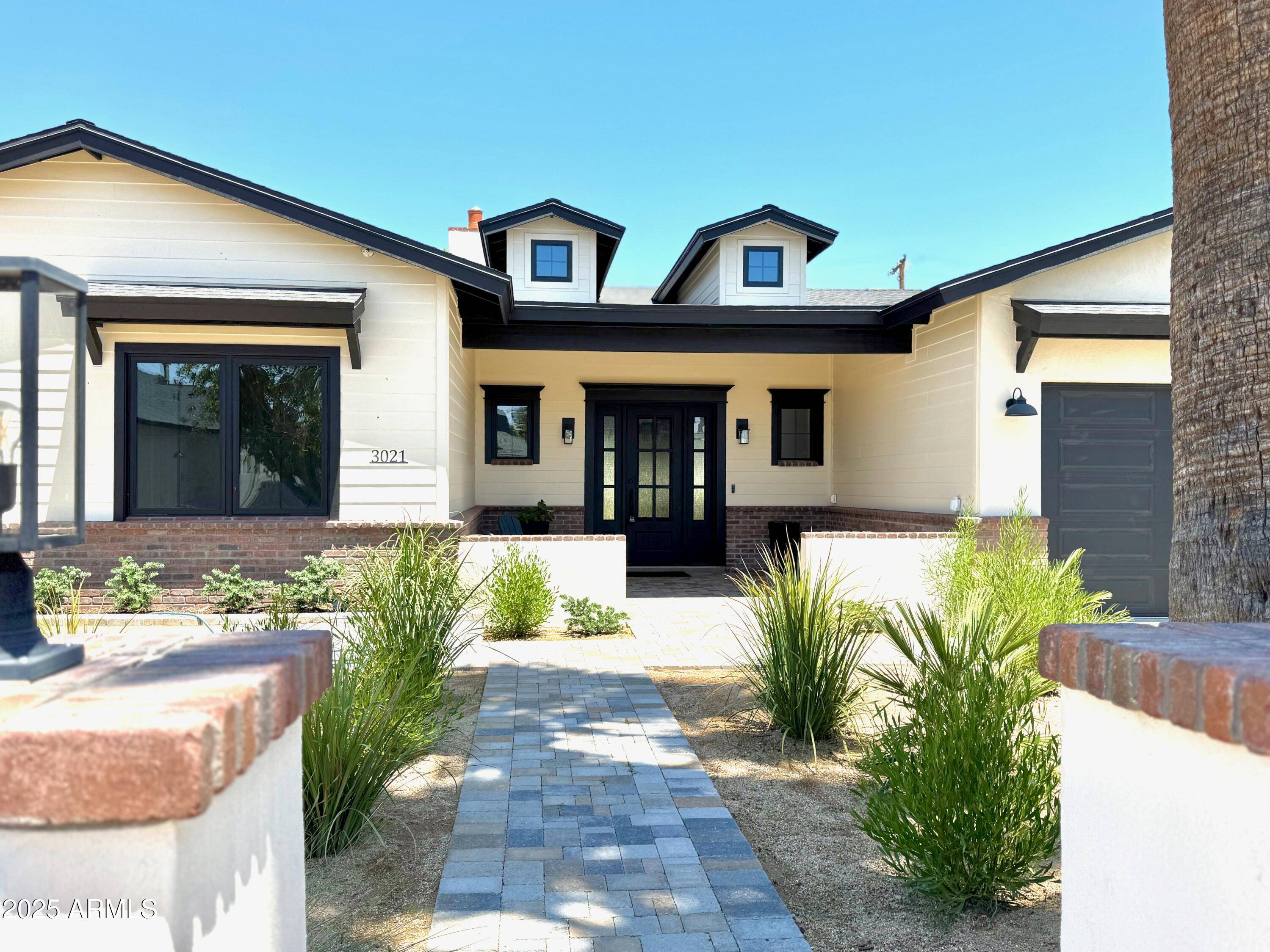 Phoenix, AZ 85018,3021 N 47TH Street