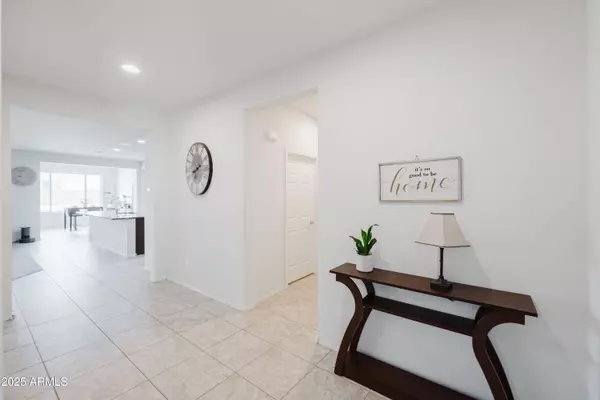 San Tan Valley, AZ 85143,1093 W BELMONT RED Trail