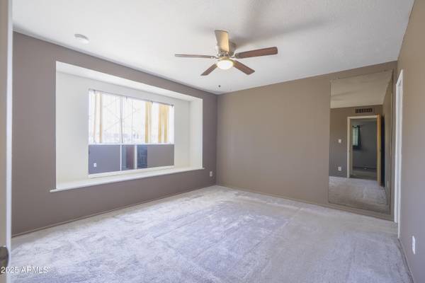 Phoenix, AZ 85019,3823 W ROSE Lane