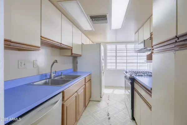 Phoenix, AZ 85019,3823 W ROSE Lane