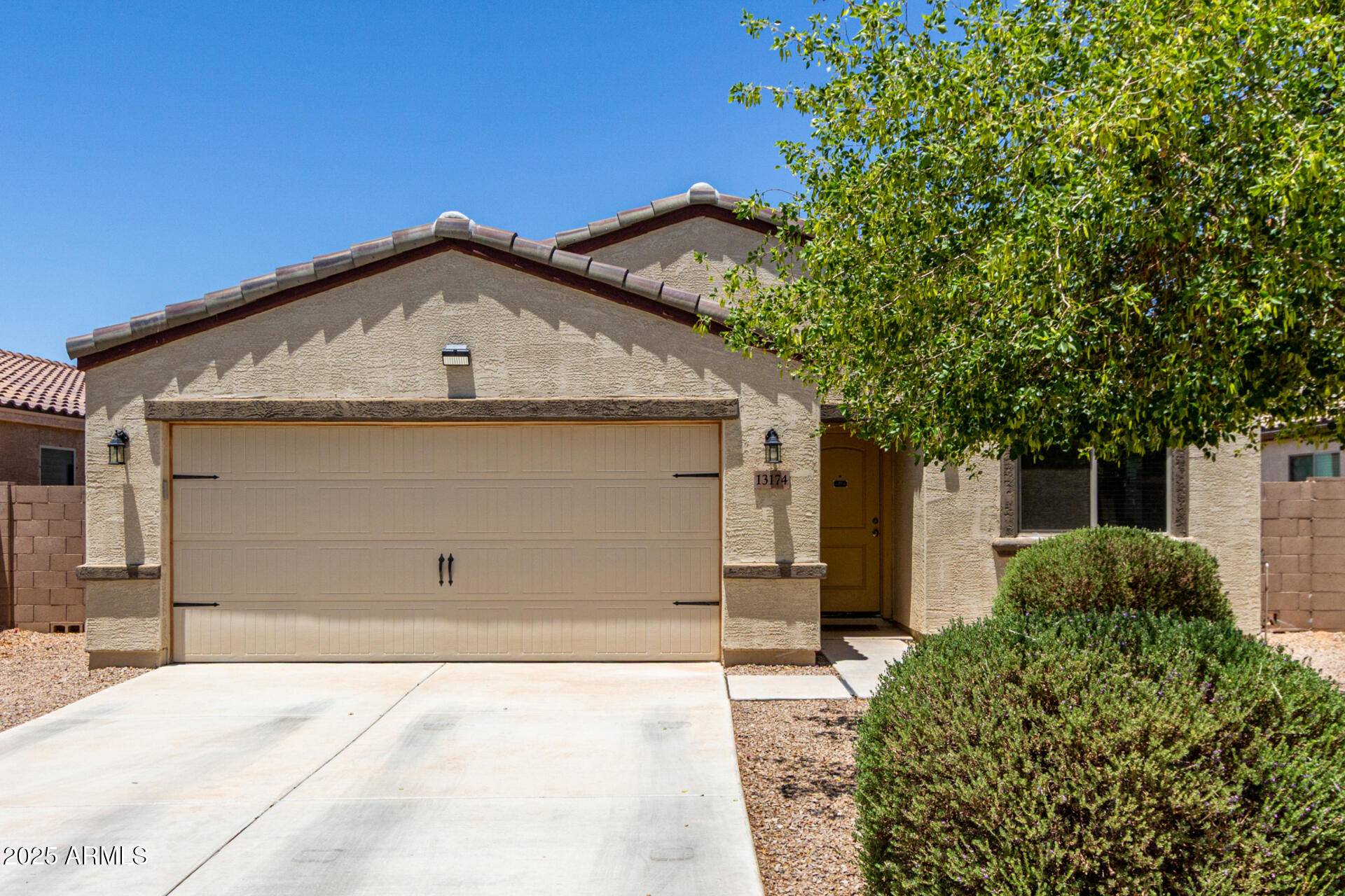 13174 E DESERT LILY Lane, Florence, AZ 85132