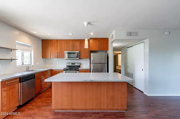 Phoenix, AZ 85016,1630 E GEORGIA Avenue #204