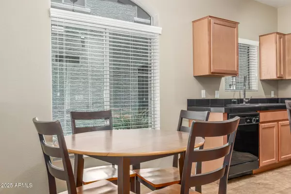 Tempe, AZ 85288,2402 E 5TH Street #1477