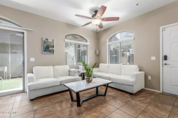Tempe, AZ 85288,2402 E 5TH Street #1477