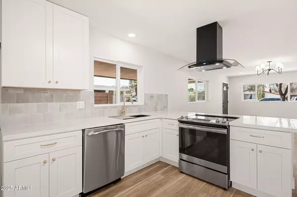 Phoenix, AZ 85022,2331 E DELGADO Street