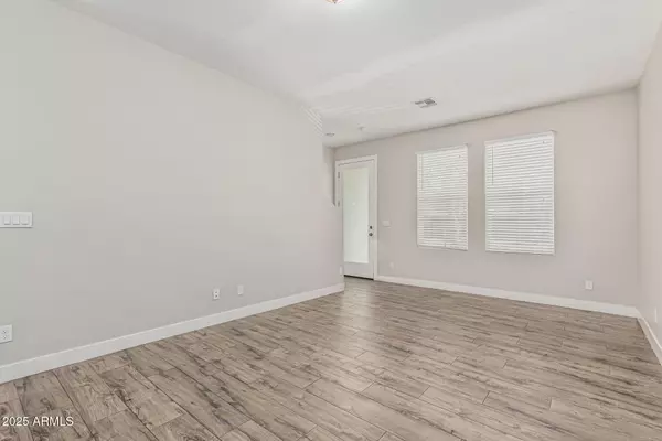Phoenix, AZ 85008,2000 N 36TH Street #35