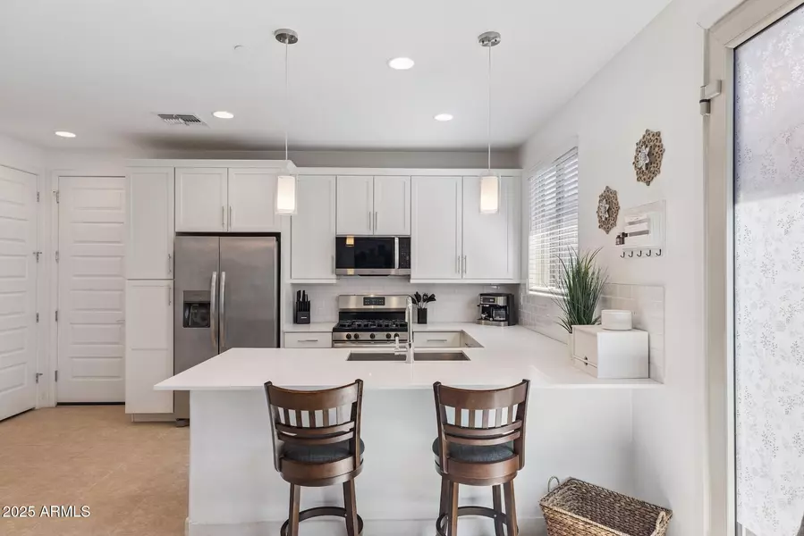 9845 E TIBURON Avenue, Mesa, AZ 85212
