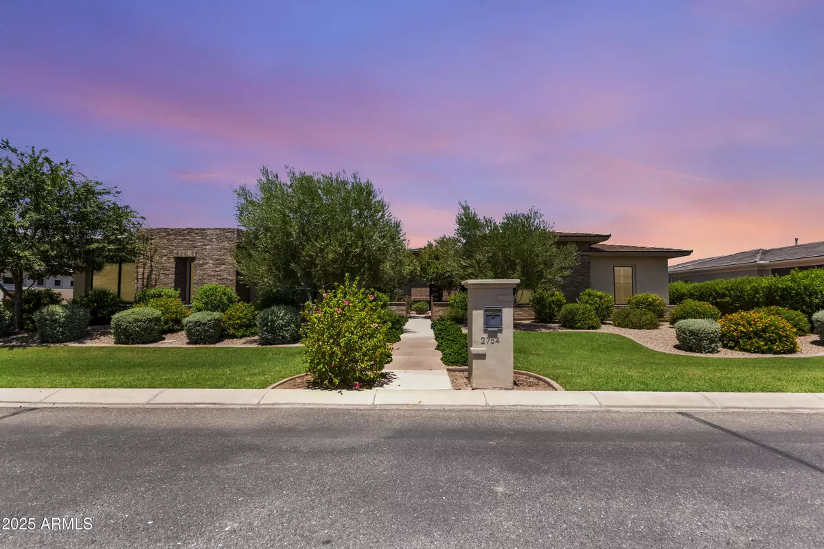 Gilbert, AZ 85297,2754 E KINGBIRD Drive