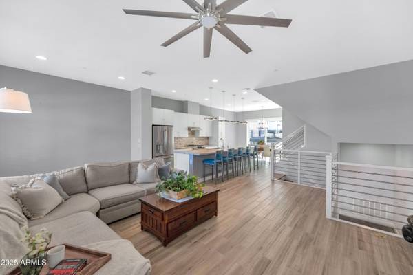 1717 E MORTEN Avenue #49, Phoenix, AZ 85020