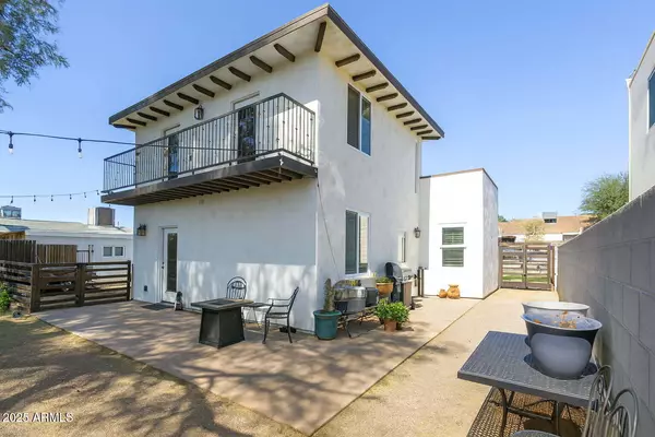 21647 W LAURA Street, Wittmann, AZ 85361