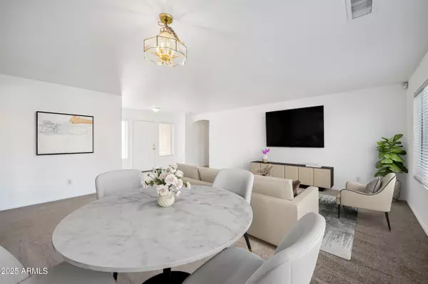 Phoenix, AZ 85042,6805 S 14TH Street
