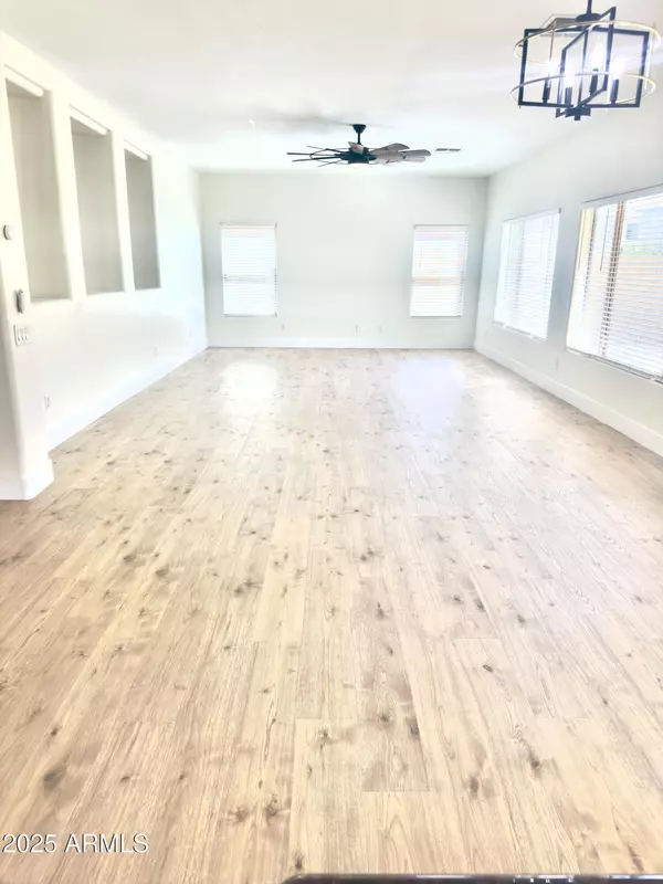 Phoenix, AZ 85037,2114 N 94th Avenue