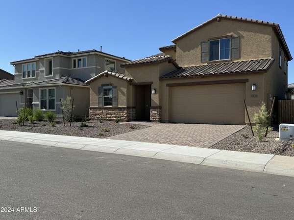 8920 W DENTON Lane, Glendale, AZ 85305