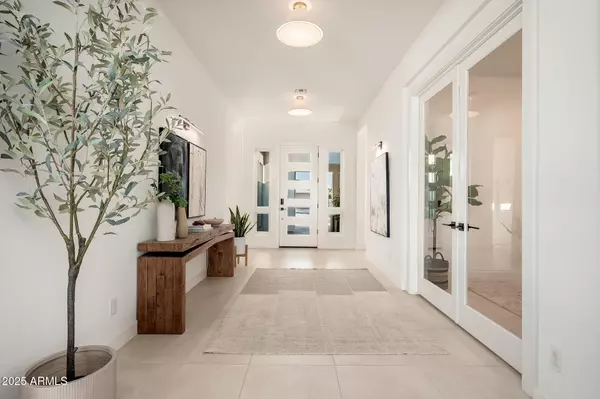 Queen Creek, AZ 85142,21946 E VIA DE ARBOLES --