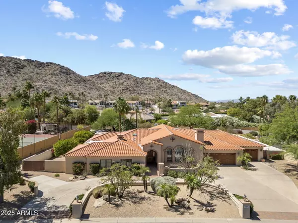 4520 E HORSESHOE Road, Phoenix, AZ 85028