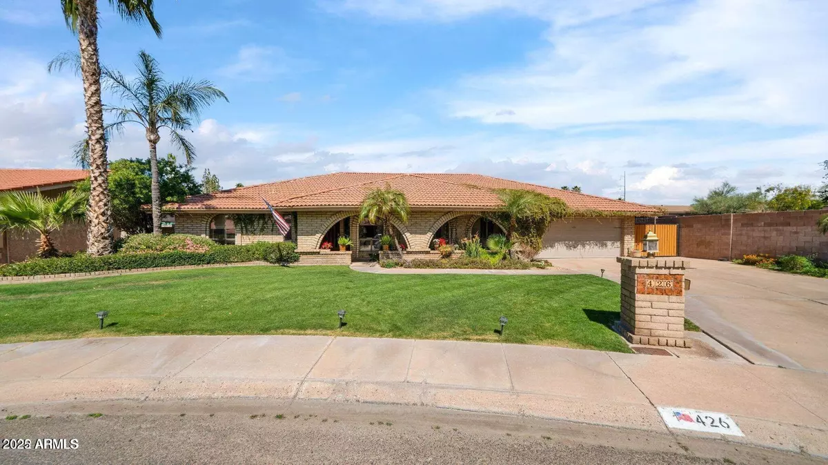 Phoenix, AZ 85022,426 E Carol Ann Way