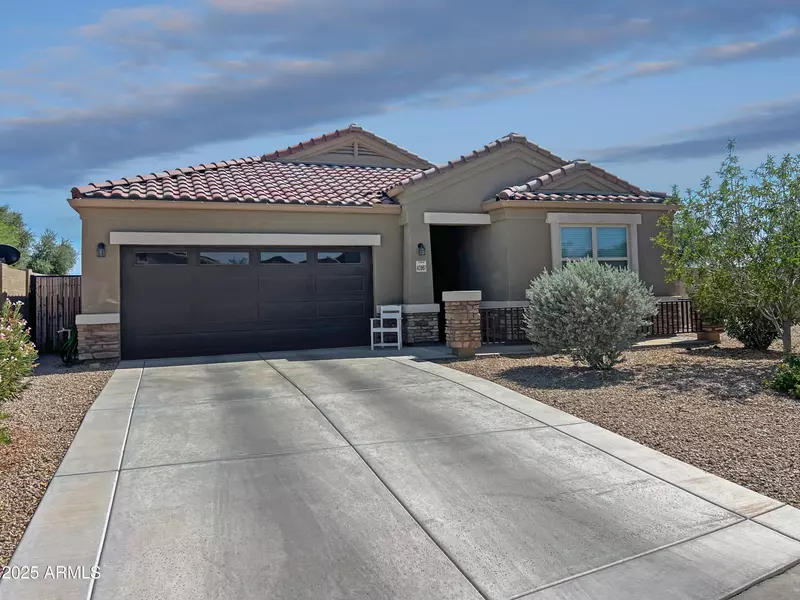 42087 W MANDERAS Lane, Maricopa, AZ 85138