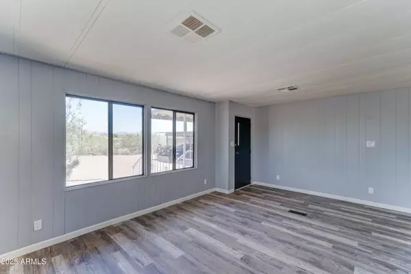 Apache Junction, AZ 85119,2267 E 12TH Avenue