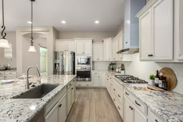 Gilbert, AZ 85295,2811 S JEFFRY Street