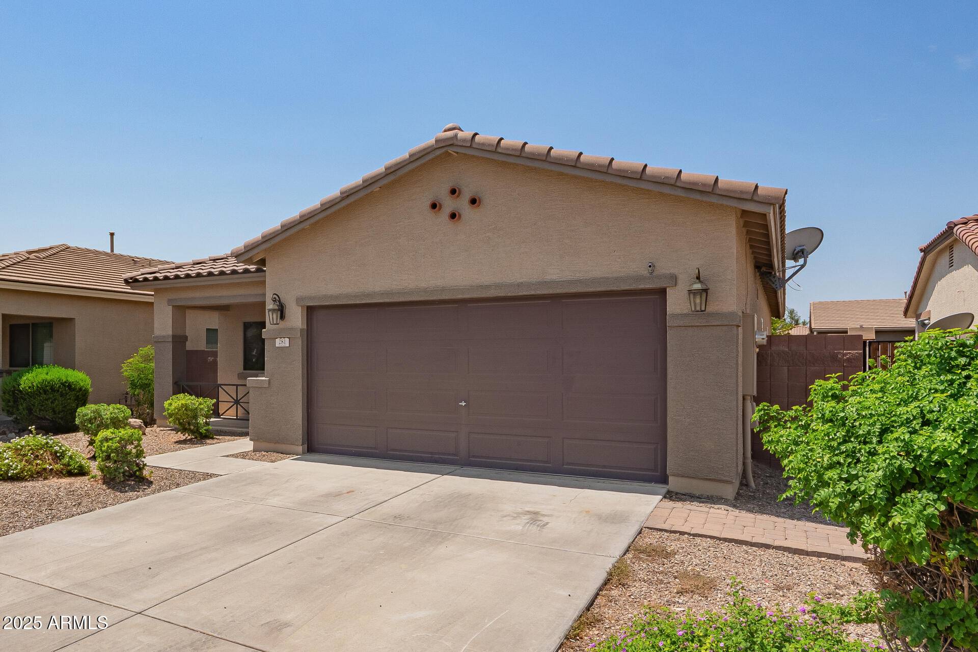 San Tan Valley, AZ 85140,281 W DRAGON TREE Avenue