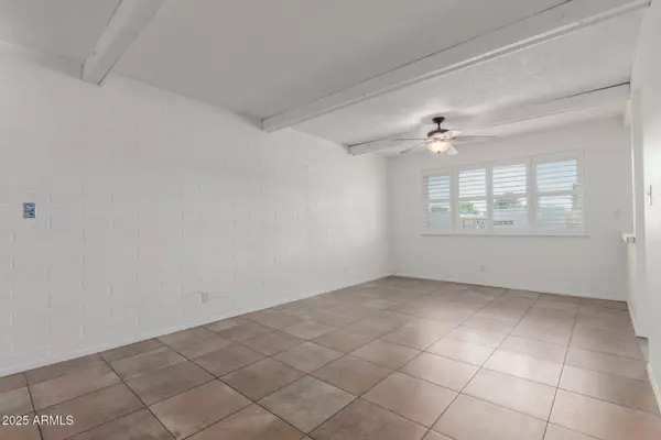 Scottsdale, AZ 85257,8211 E GARFIELD Street #J219