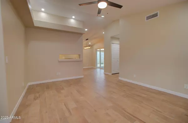 Casa Grande, AZ 85122,302 N CAMERON Avenue