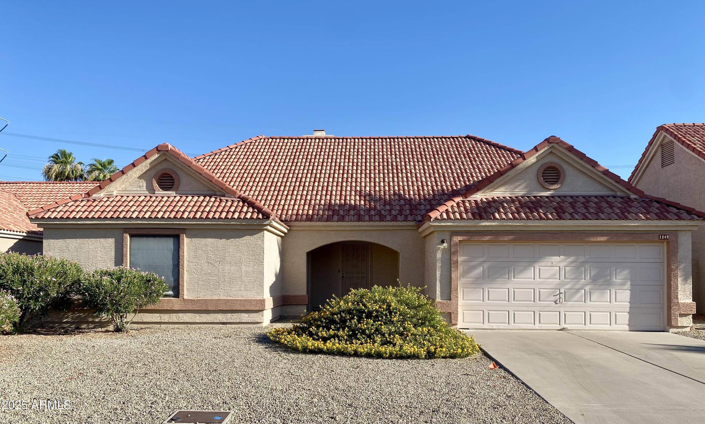 1249 E Commerce Avenue, Gilbert, AZ 85234