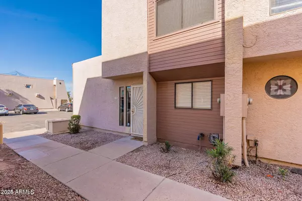 725 W 13TH Street, Tempe, AZ 85281